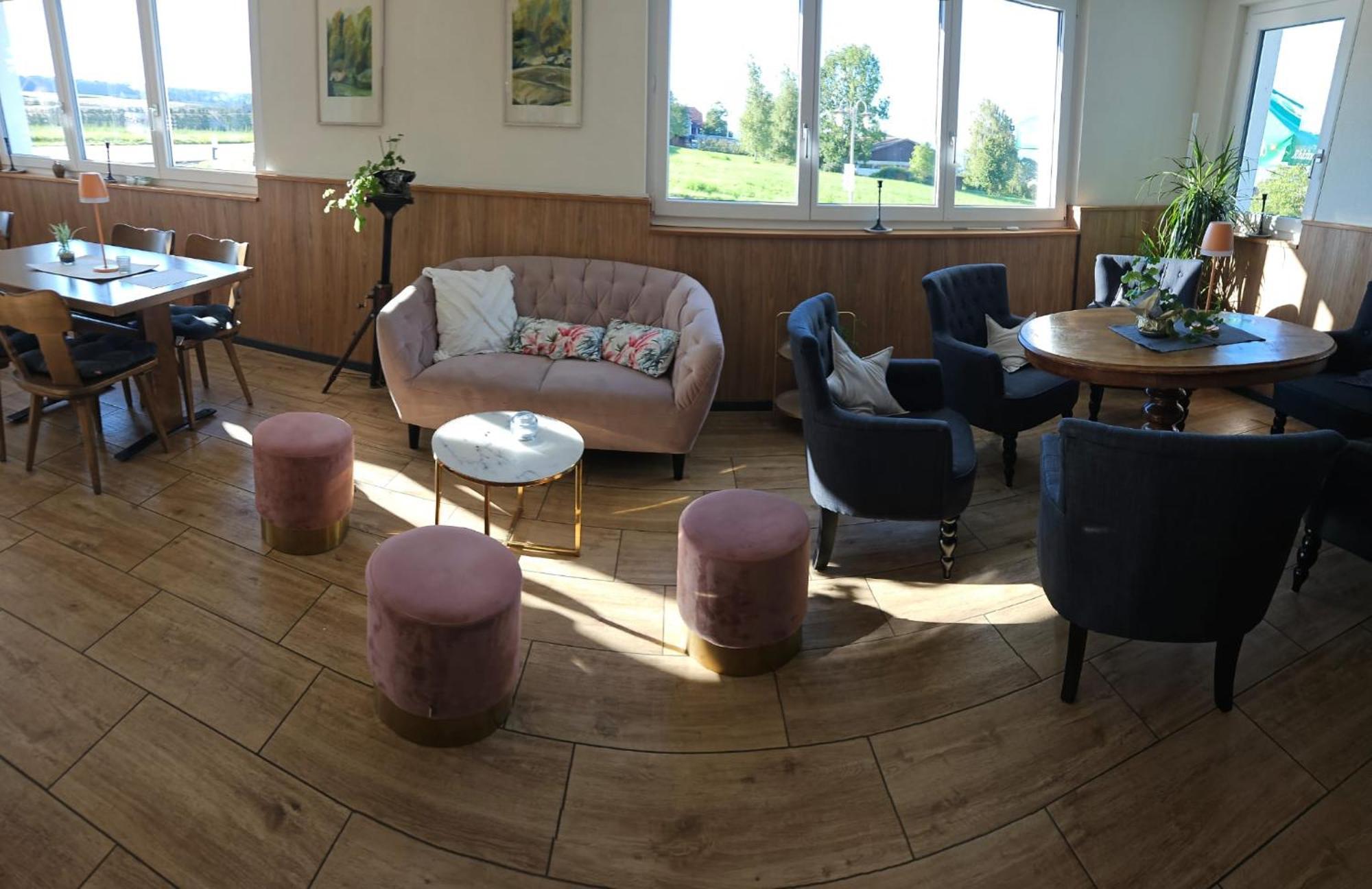 Mbar Hotel Altnau Екстериор снимка